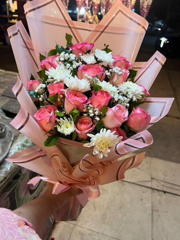 Fresh Flowers in Karachi – Premium Bouquets Delivered Fast
