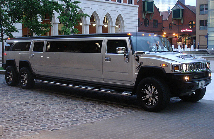 How Limo Hire Birmingham Delivers Best Luxury Travel