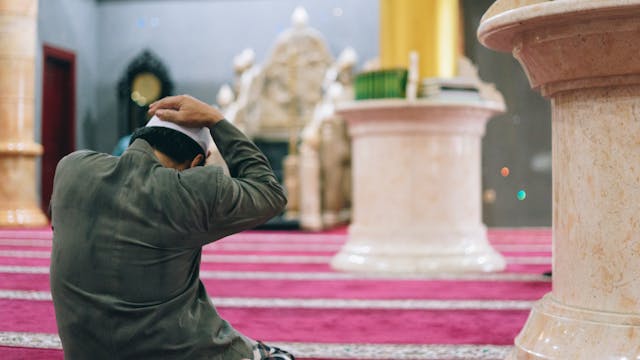 Prayer Time In UAE